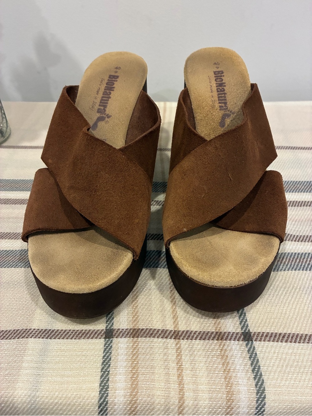 Brown Suede Crisscross Platform Sandals - Biedermann